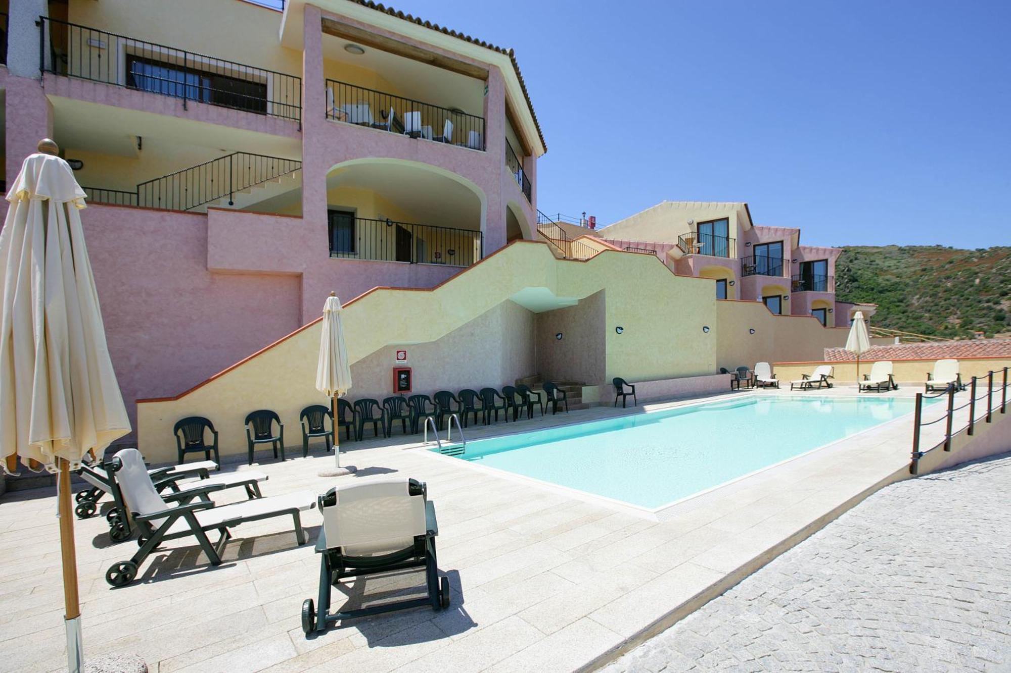 Hotel Castello Будоні Екстер'єр фото