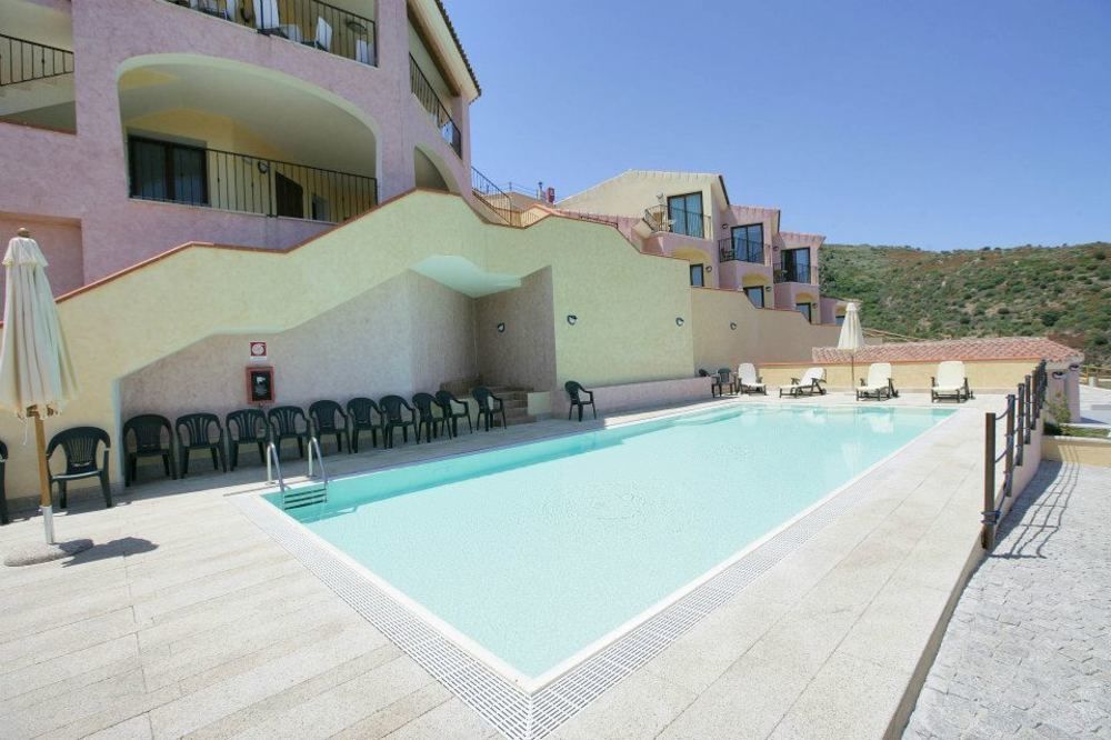 Hotel Castello Будоні Екстер'єр фото